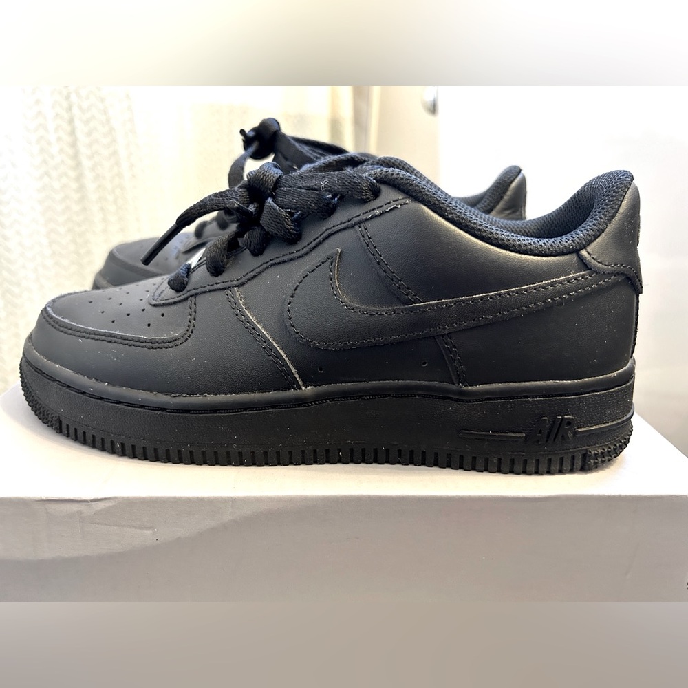 ⭐️Nike Air Force 1 LE (GS)
